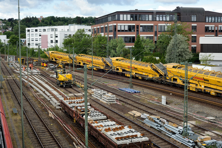 Gleis- und Weichenerneuerung bei km 16,0 (Juni 2022)