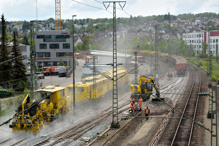 Gleis- und Weichenerneuerung bei km 16,0 (Mai 2022)