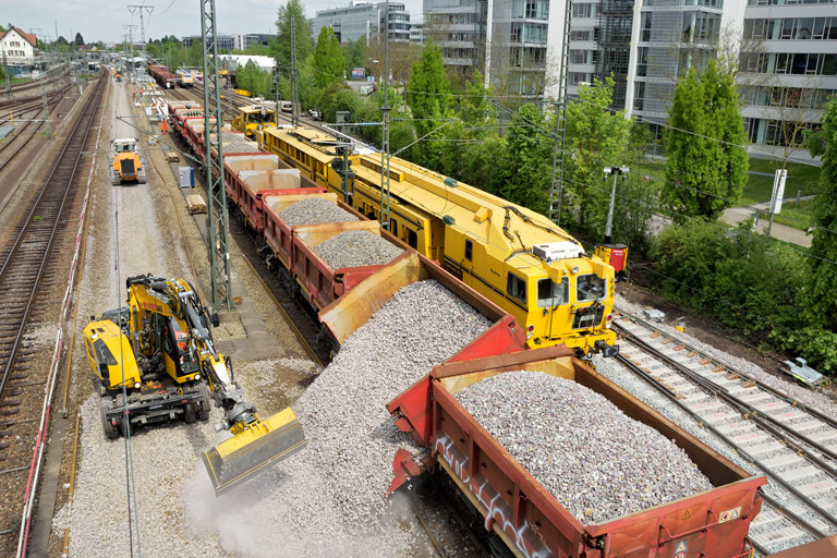 Gleis- und Weichenerneuerung bei km 15,8 (Mai 2022)