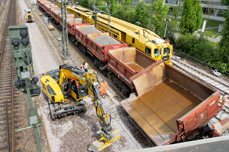 Gleis- und Weichenerneuerung bei km 15,8 (Mai 2022)