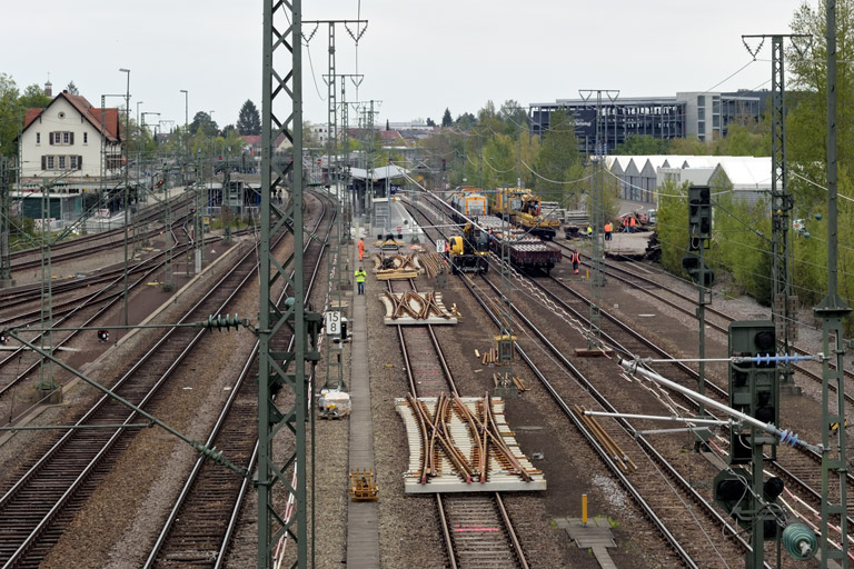 Gleis- und Weichenerneuerung bei km 15,8 (April 2022)