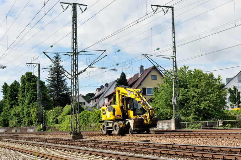 Zweiwegebagger bei km 16,6 (Mai 2022)