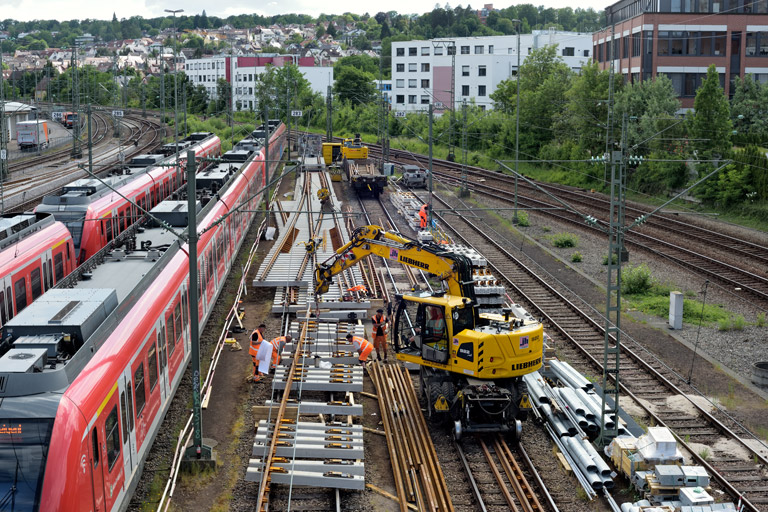 Gleis- und Weichenerneuerung bei km 16,0 (Mai 2022)