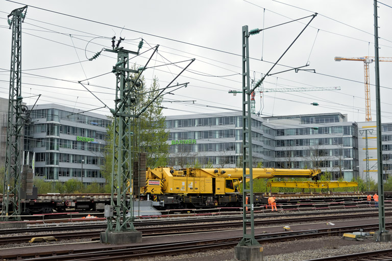 Schienenkranwagen bei km 15,8 (April 2022)