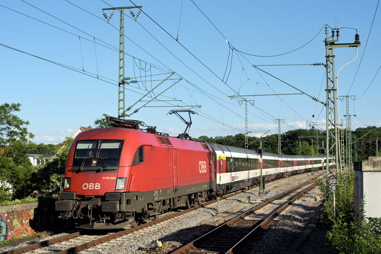 &Ouml;BB 1016 009 mit IC 184 bei km 16,8 (Mai 2022)