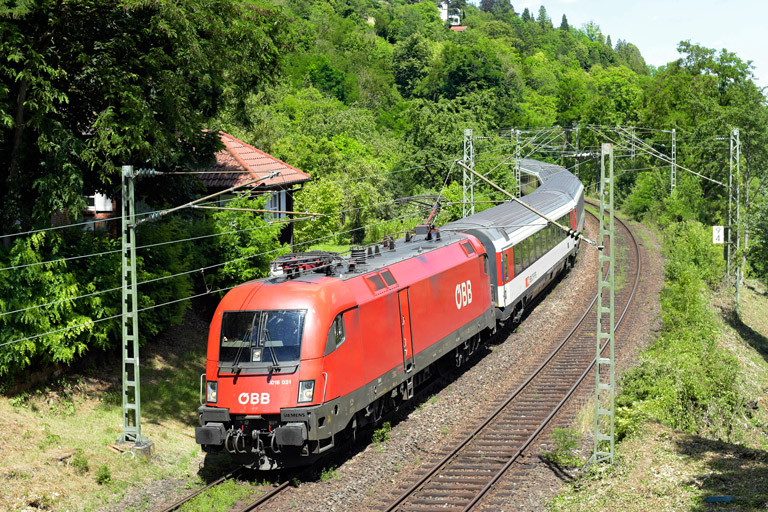 &Ouml;BB 1016 031 mit IC 189 bei km 9,4 (Juli 2022)