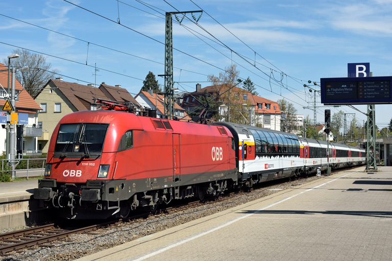 &Ouml;BB 1116 052 mit IC 187 bei km 15,6 (April 2022)