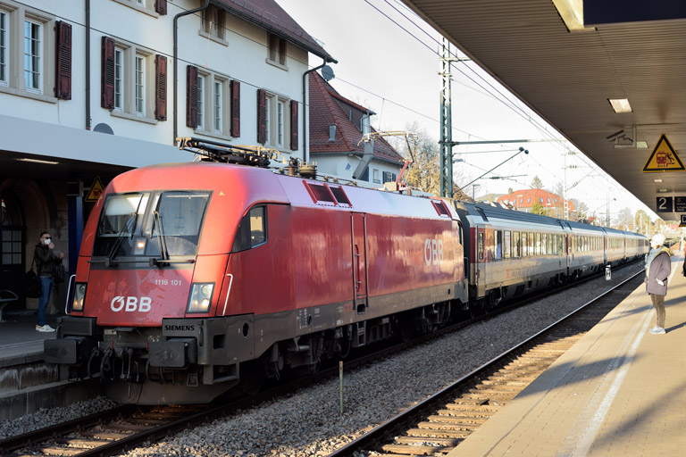 &Ouml;BB 1116 101 mit IC 281 bei km 15,6 (Februar 2022)