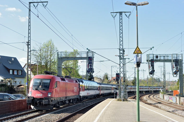 &Ouml;BB 1116 197 mit IC 281 bei km 16,6 (April 2022)