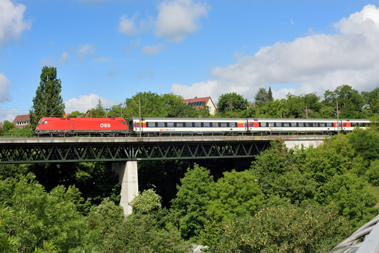 &Ouml;BB 1116 278 mit IC 185 bei km 14,6 (Juni 2022)