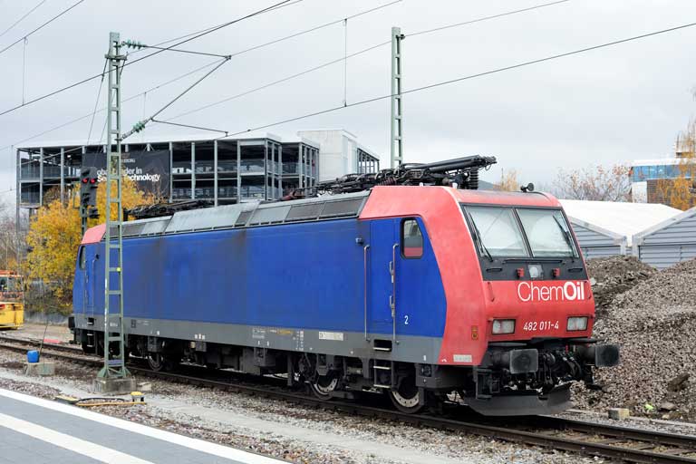 482 011 bei km 15,6 (Dezember 2022)