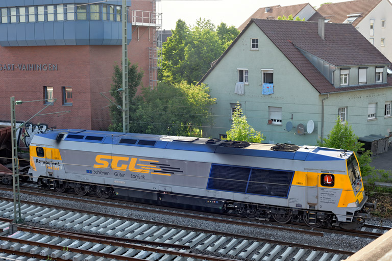 263 002 (V400.11) bei km 16,0 (Juni 2022)