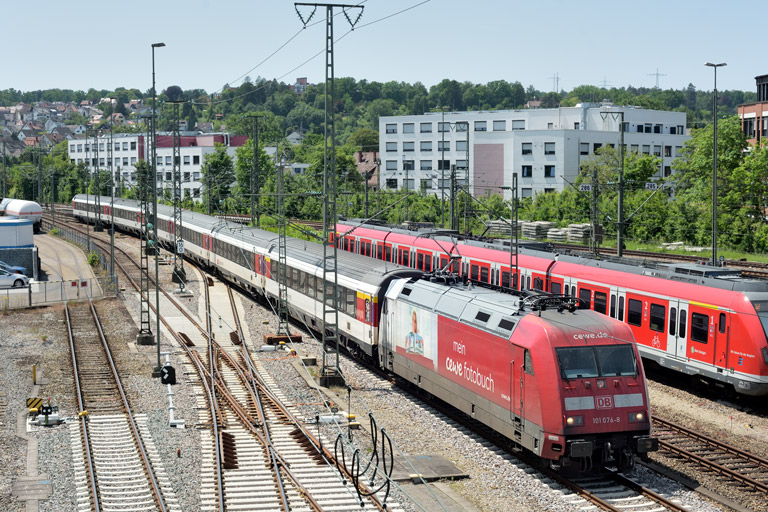 101 076 mit IC 280 bei km 16,0 (Juni 2023)