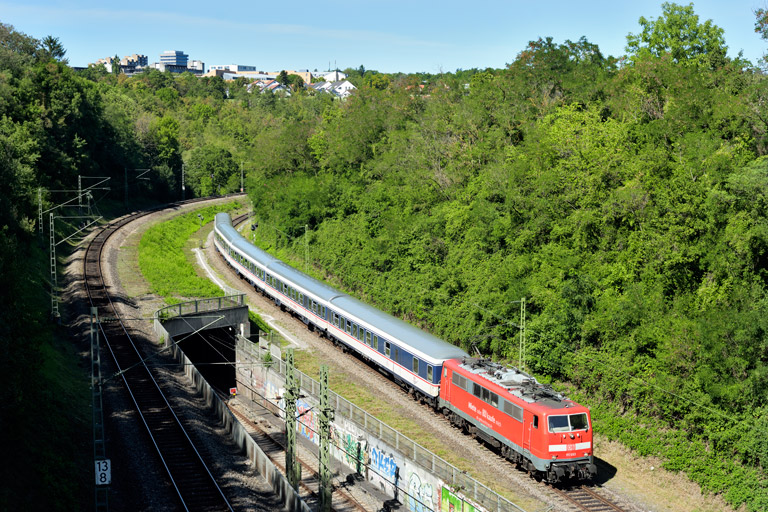 111 093 mit DPN 89574 bei km 13,8 (September 2023)