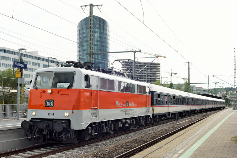 111 111 mit DPN 89579 bei km 15,4 (Juli 2023)