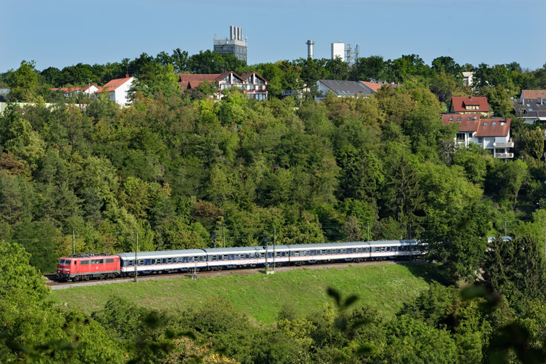 111 189 mit DPN 89566 bei km 13,4 (August 2023)