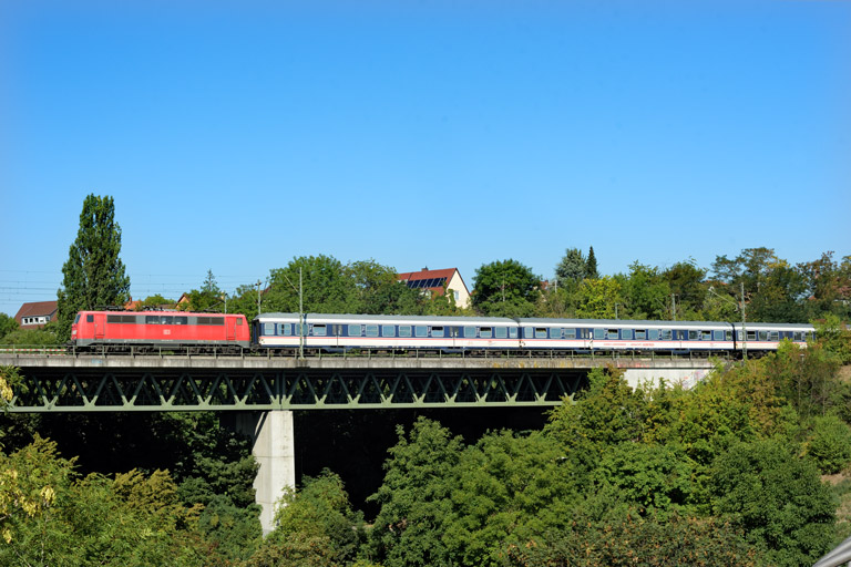 111 189 mit DPN 89566 bei km 14,6 (August 2023)