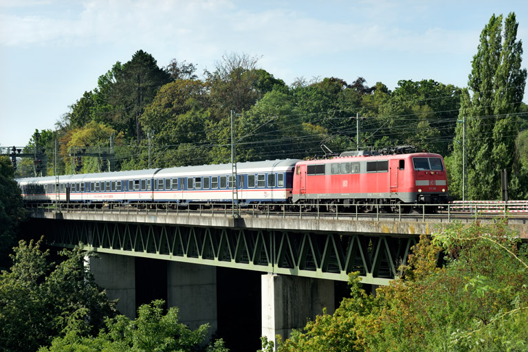 111 189 mit DPN 89567 bei km 14,6 (August 2023)