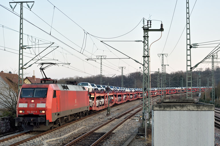 152 027 mit GAG 60136 bei km 16,8 (M&auml;rz 2023)