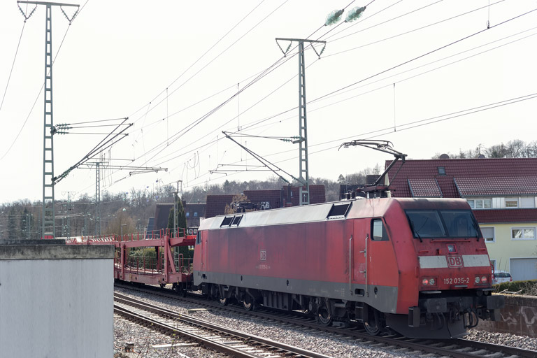152 035 mit EZ 52089 bei km 16,8 (M&auml;rz 2023)