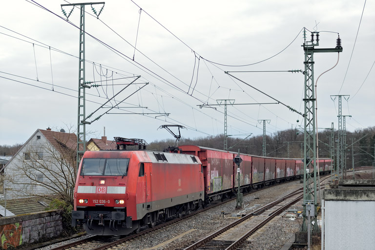 152 036 mit GAG 60112 bei km 16,8 (Februar 2023)