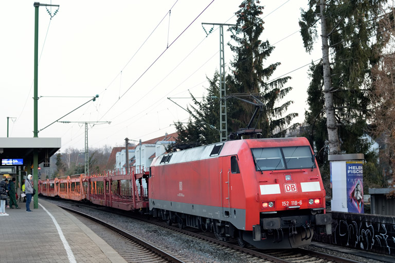 152 118 mit EZ 52094 bei km 16,8 (M&auml;rz 2023)