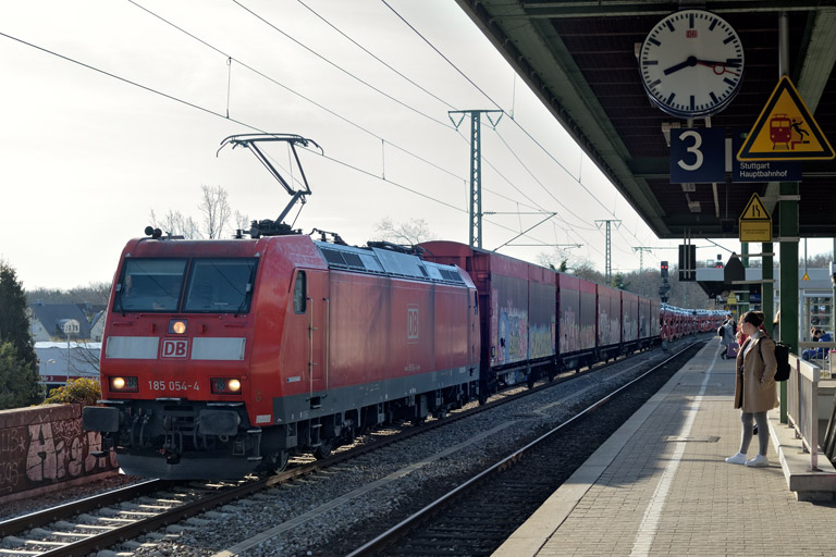 185 054 mit GAG 60114 bei km 16,8 (M&auml;rz 2023)