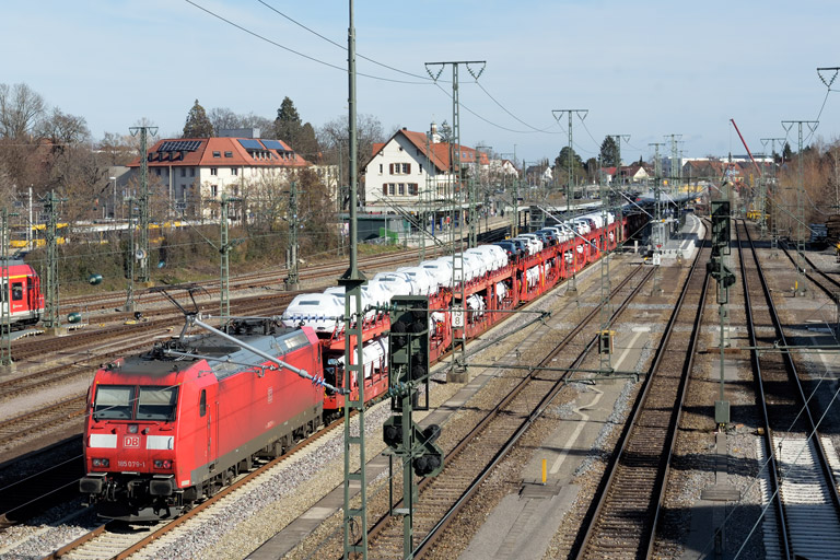 185 079 mit EZ 52101 bei km 15,8 (Februar 2023)