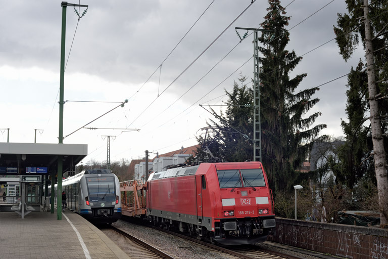 185 219 mit EZ 52089 bei km 16,8 (Februar 2023)