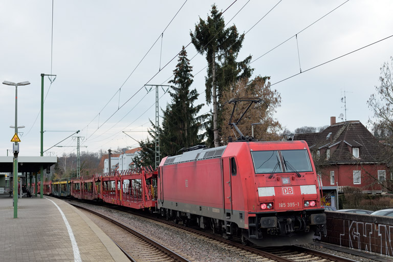 185 395 mit EZ 52094 bei km 16,8 (Februar 2023)