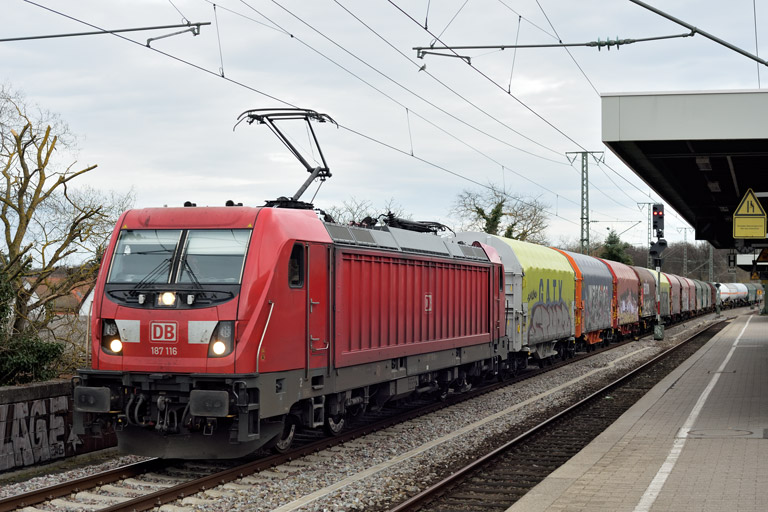 187 116 mit EZ 52103 bei km 16,8 (M&auml;rz 2023)
