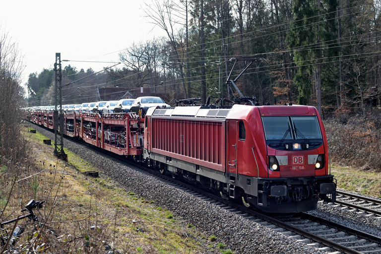 187 168 mit GAG 47821 bei km 18,0 (M&auml;rz 2023)