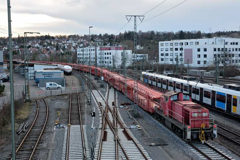 294 863 mit EZ 52094 bei km 16,0 (M&auml;rz 2023)