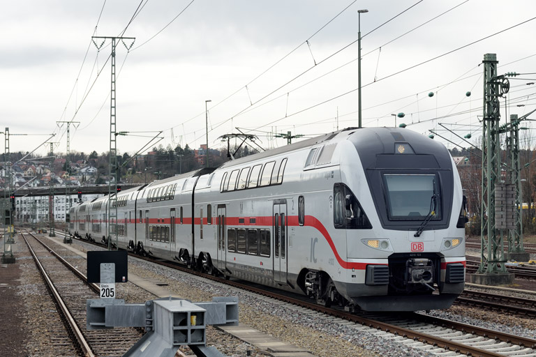 4010 103 als IC 488 bei km 15,6 (M&auml;rz 2023)