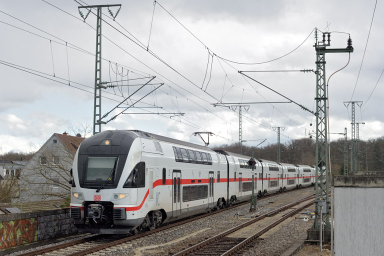 4010 104 als IC 188 bei km 16,8 (M&auml;rz 2023)