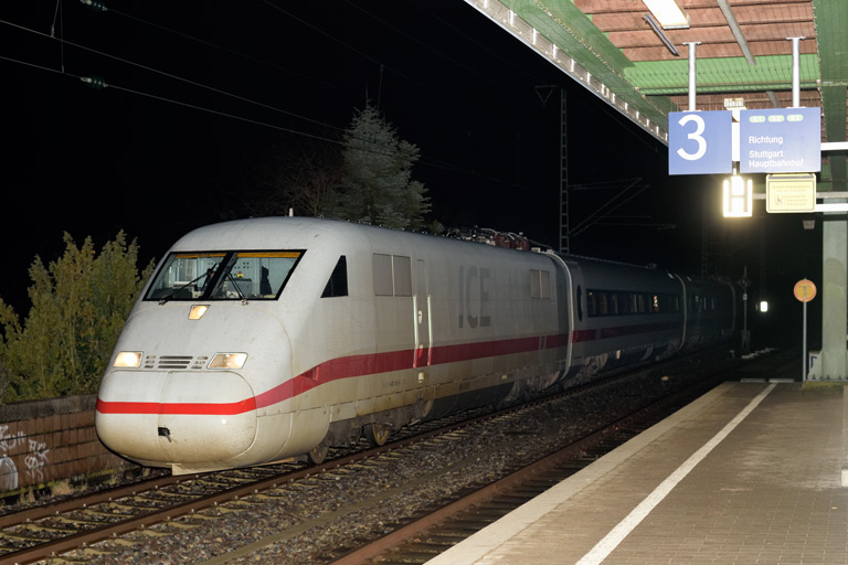 410 101 mit LPFT-A 92246 bei km 16,8 (Februar 2023)