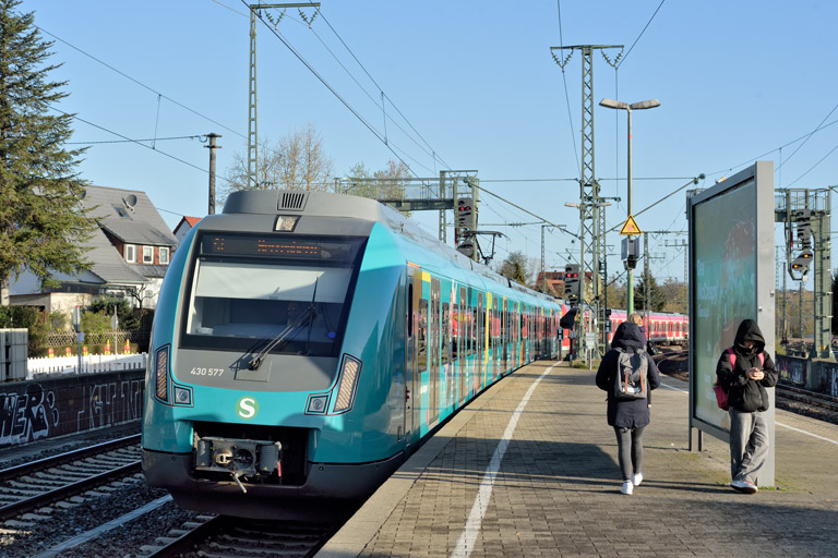 430 577 als S1 bei km 16,6 (April 2023)