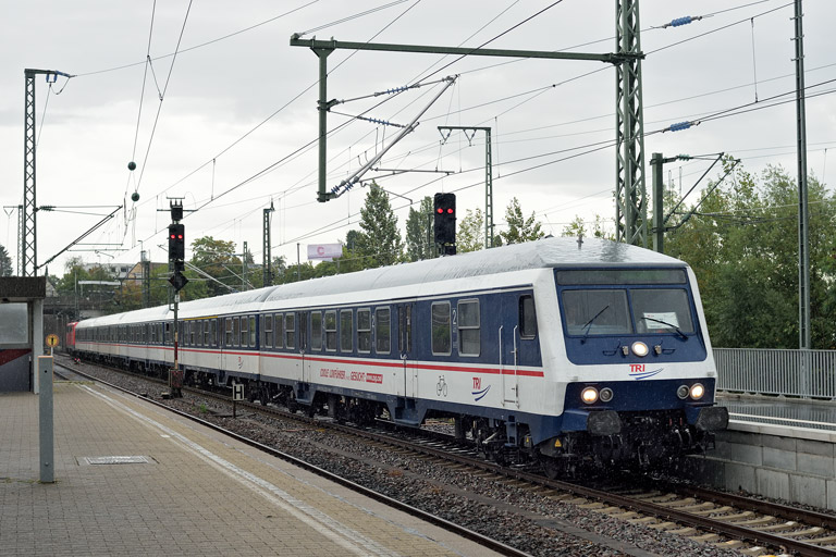 Regionalexpre&szlig; DPN 89564 bei km 15,4 (Juli 2023)