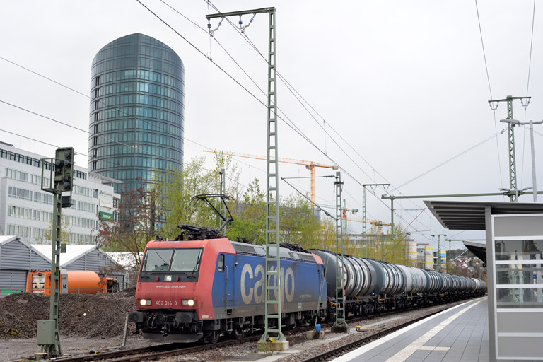 482 014 bei km 15,6 (April 2023)