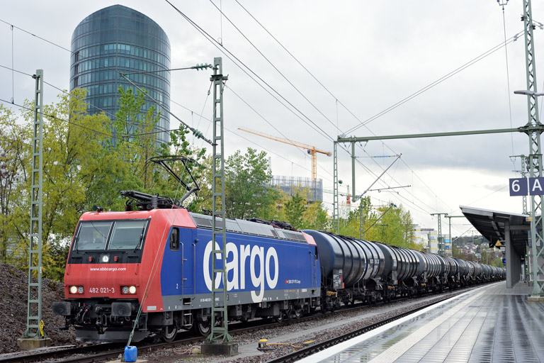 482 021 bei km 15,6 (April 2023)