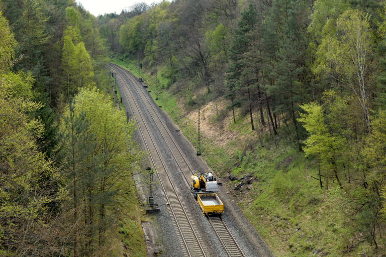 Zweiwegebagger bei km 20,6 (April 2023)