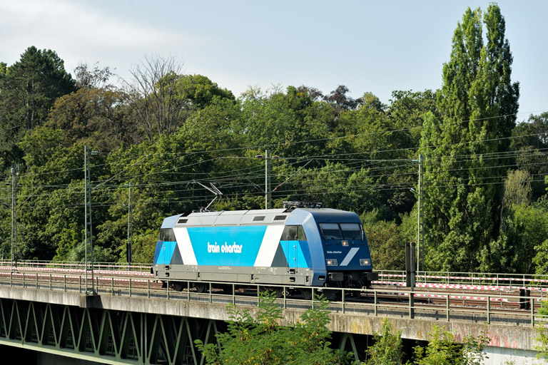 101 033 als Tfzf 26075 bei km 14,6 (August 2024)