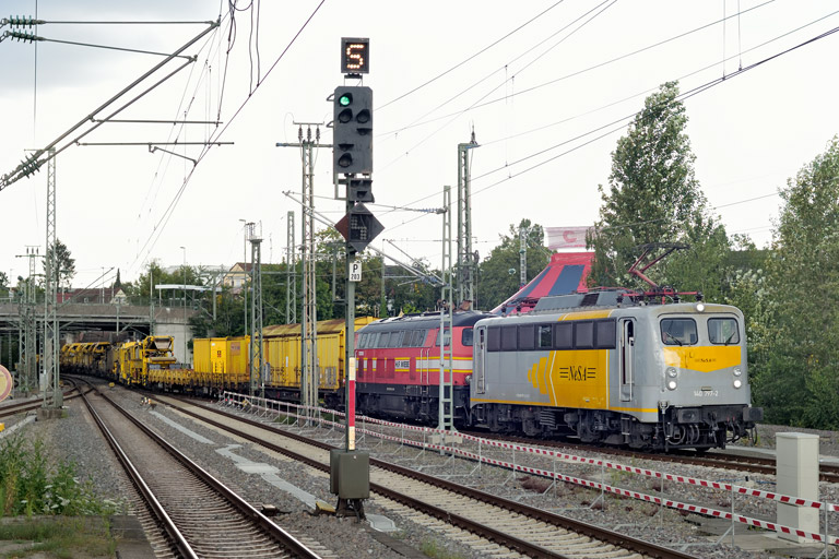 140 797 und 225 079 bei km 15,4 (Juli 2024)