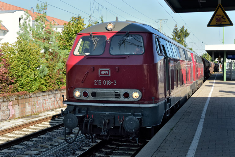 215 018 und 215 025 bei km 16,8 (September 2024)
