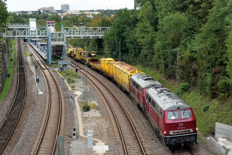215 018 und 215 025 bei km 14,2 (September 2024)
