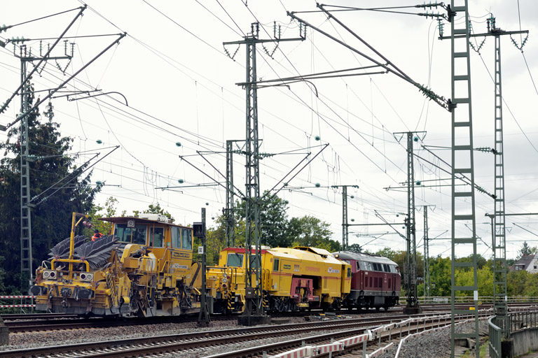 215 025 bei km 16,4 (September 2024)