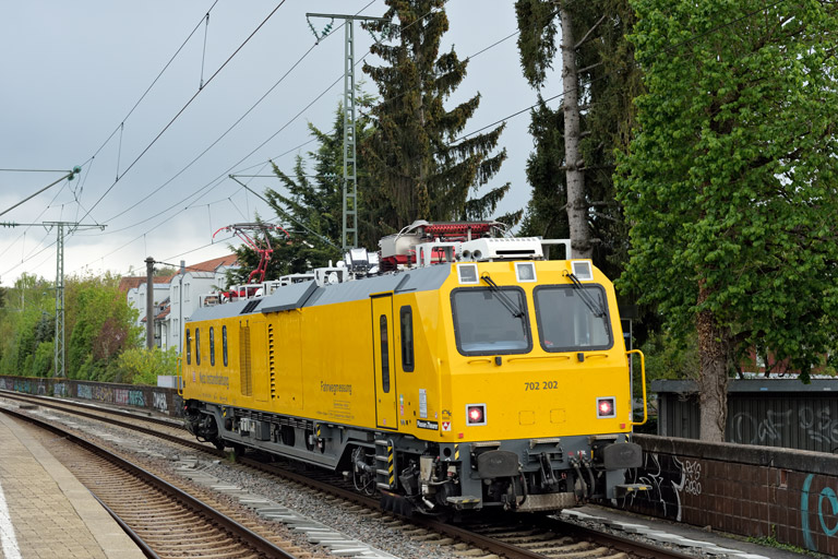702 202 als Mess 92440 bei km 16,8 (April 2024)