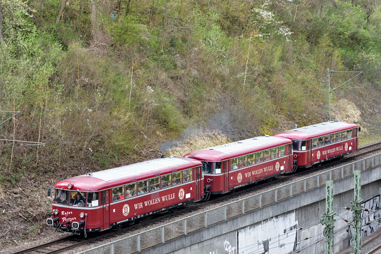 798 469, 998 417 und 998 554 bei km 13,8 (April 2024)