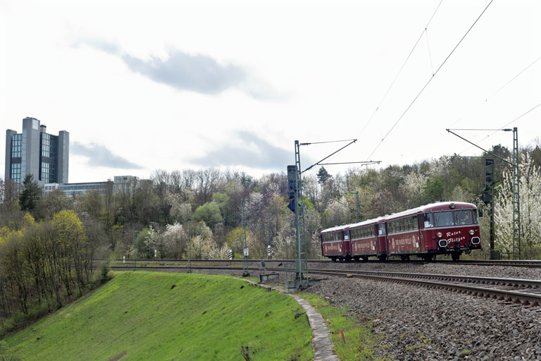 998 554, 998 417 und 798 469 bei km 13,4 (April 2024)