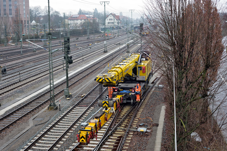 Schienenkranwagen bei km 15,8 (Februar 2024)